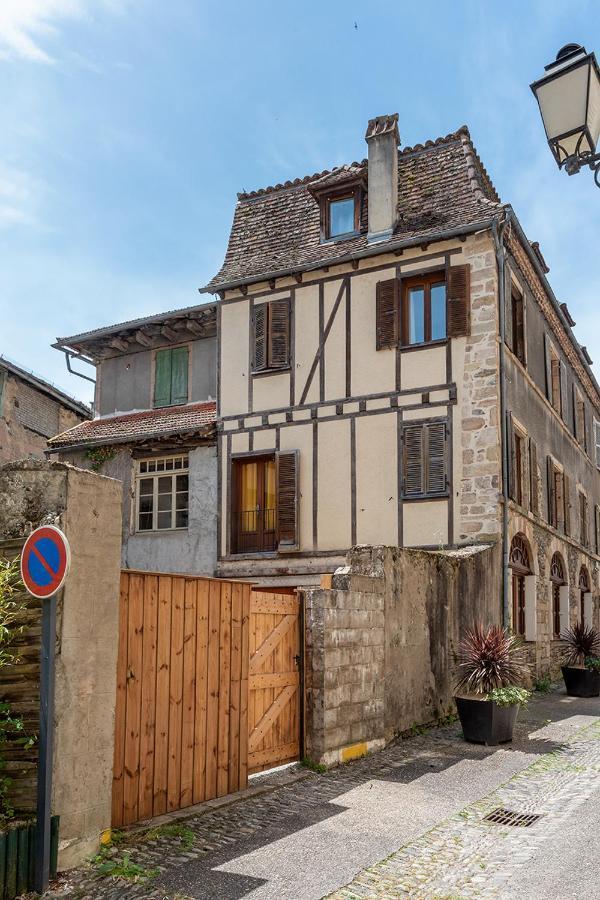 Ferienwohnung Logis Face A L'Abbatiale Beaulieu-sur-Dordogne Exterior foto